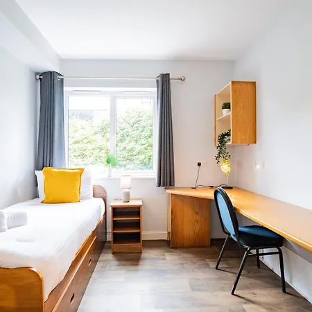 92 - Large 2 Bedroom Galway