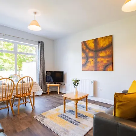 92 - Large 2 Bedroom *